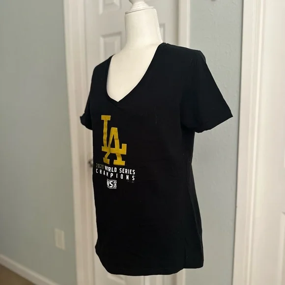 Fanatics Black & Gold Los Angeles Dodgers 2020 World Series Champion V-Neck Tee - Picture 3 of 6